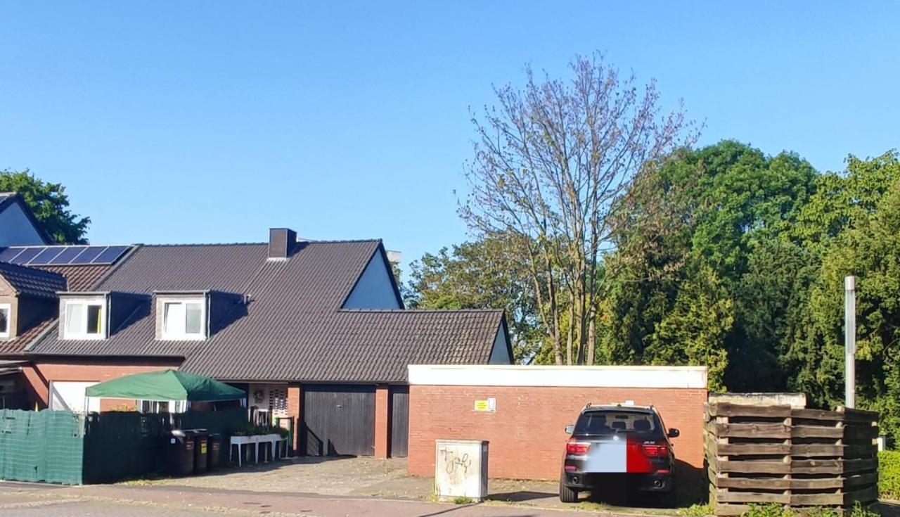 Uni, FH, Gesundheits Campus nähe, Ferienwohnung mit Garten&Terrasse Apartment