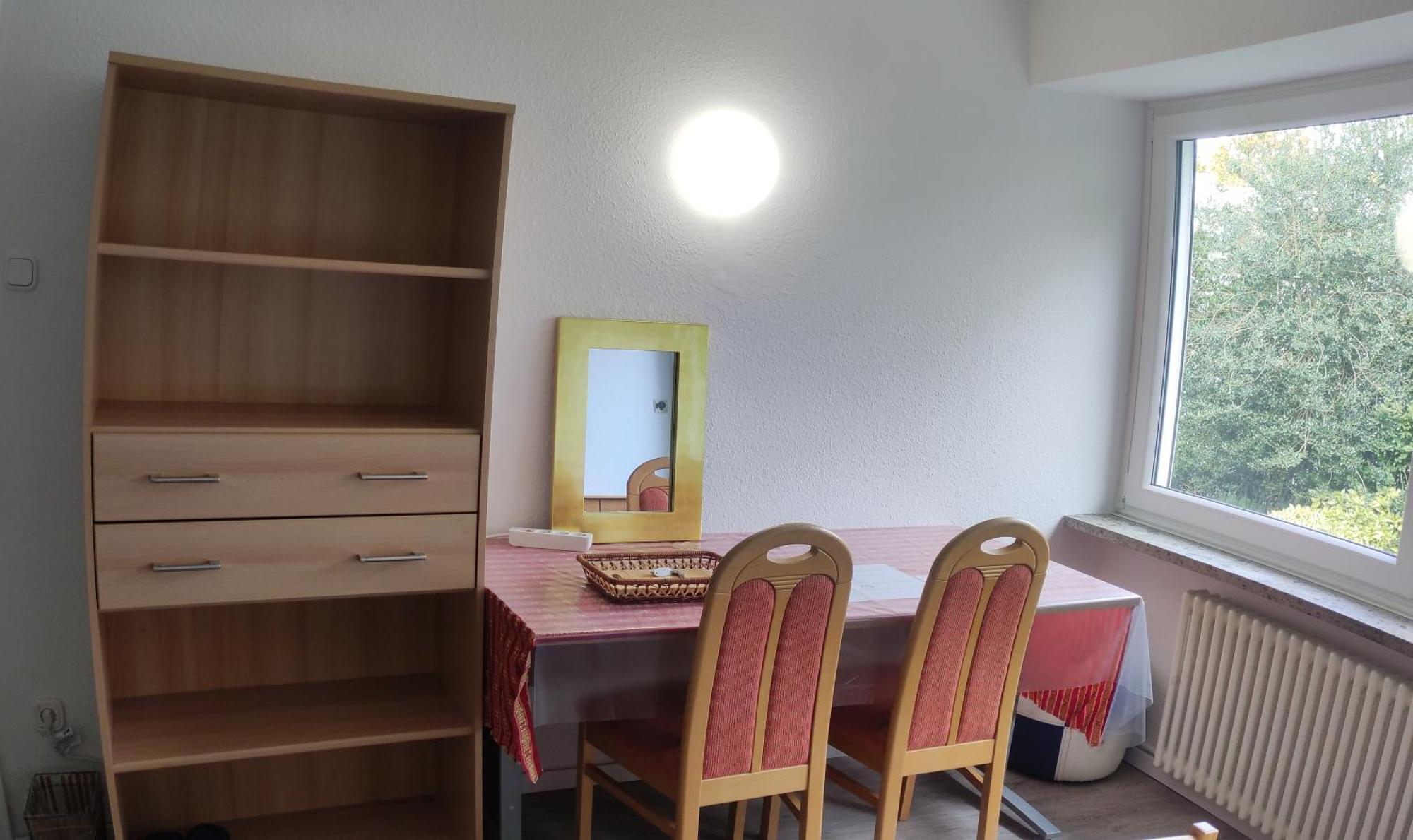 Apartment Uni, FH, Gesundheits Campus nähe, Ferienwohnung mit Garten&Terrasse *